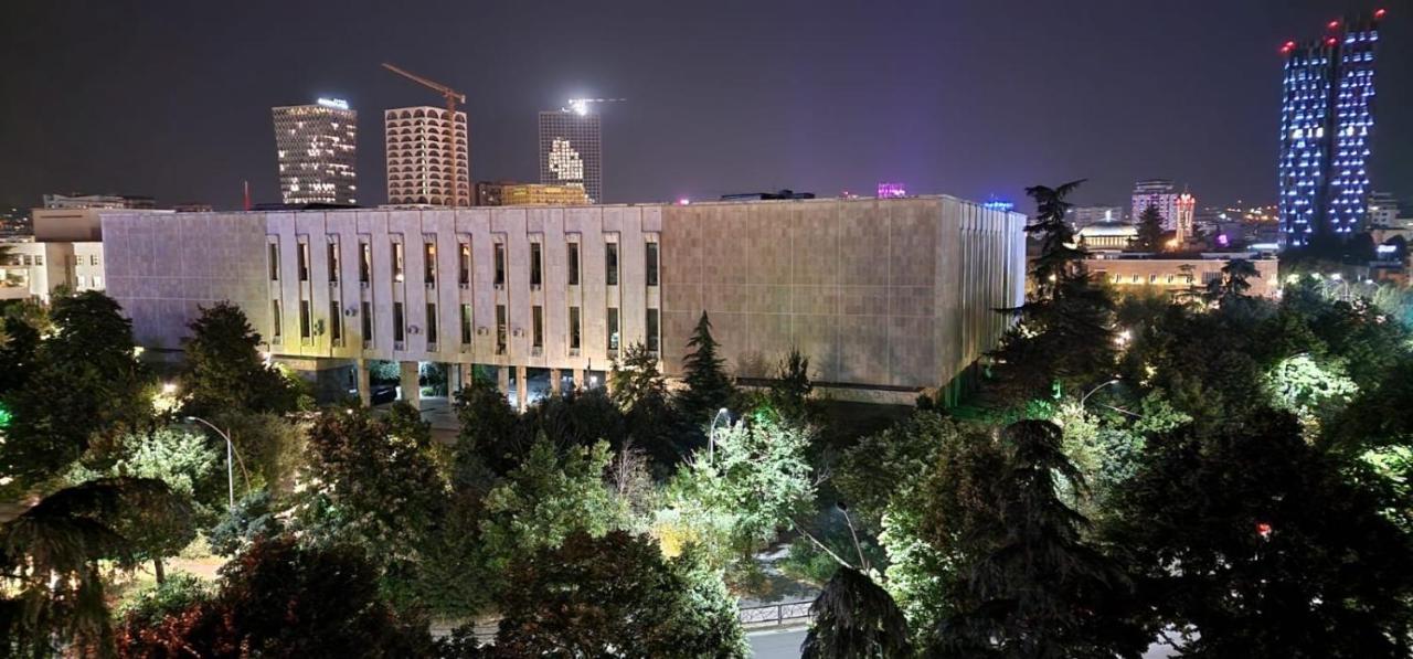 Apartment In Skanderbeg Square - Tirana Center 2 Eksteriør billede