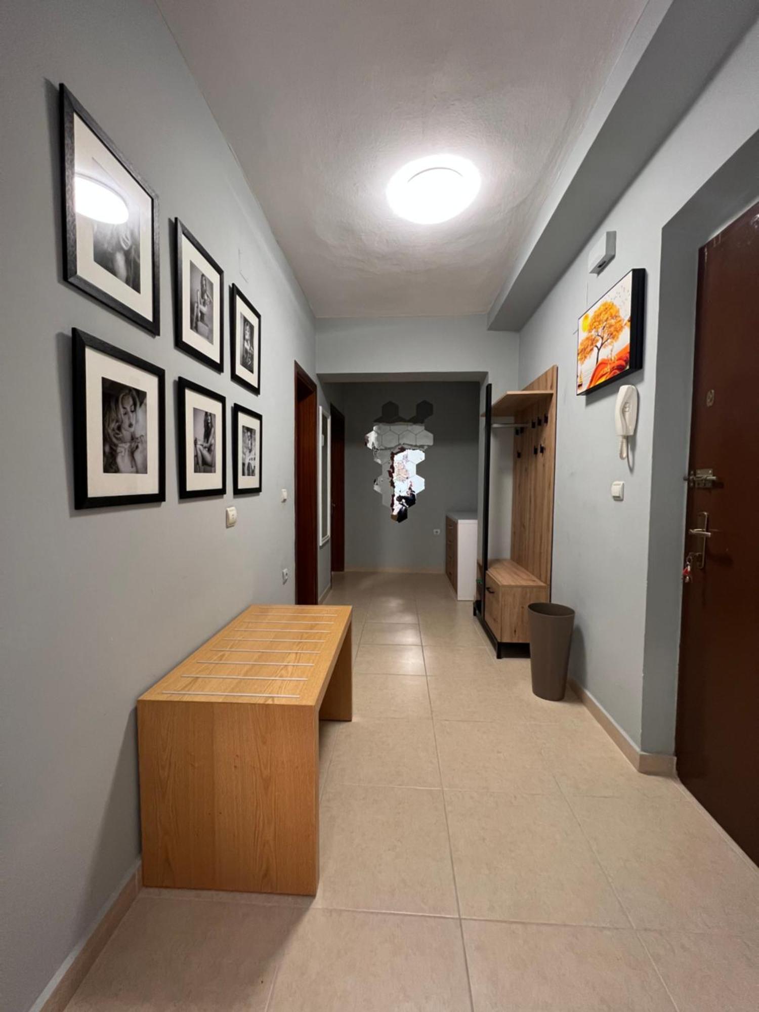 Apartment In Skanderbeg Square - Tirana Center 2 Eksteriør billede